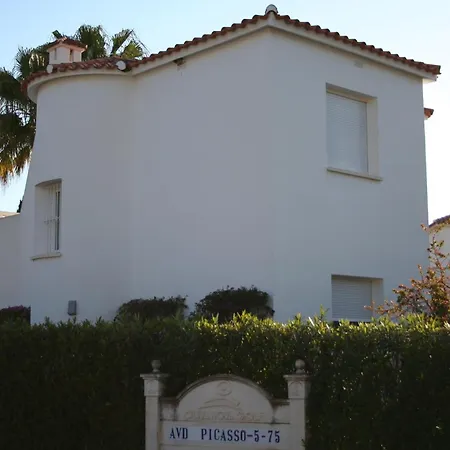 5 Nova Golf, Golf Y Playa Villa