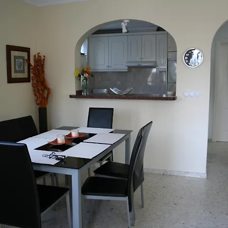 5 Nova Golf, Golf Y Playa オリーバ